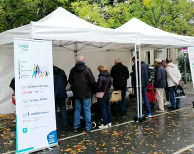 Une permanence "hors les murs" à Tours